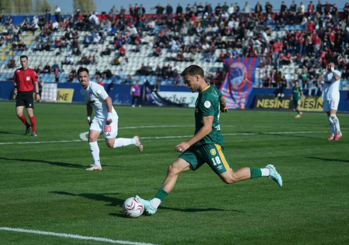 Kırıkkale FK evinde Ayos Osmaniyespor'u 3-1 mağlup etti 5