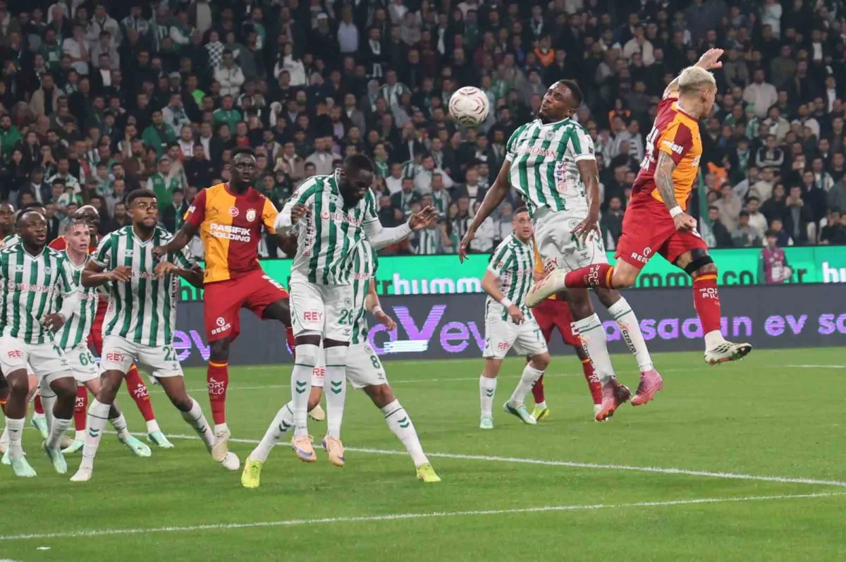 Galatasaray, Konyaspor deplasmanında ilk yarıyı 2-0 önde kapattı 2