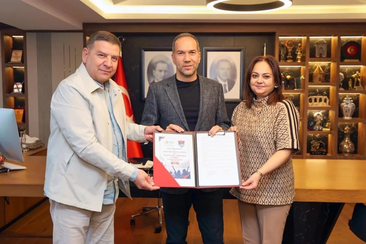 Niğde'de kadınlar ve çocuklar için ücretsiz maç dönemi başladı 3