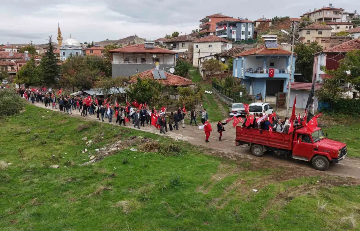 Kırıkkale'nin Sarıkızlı köyünde Cumhuriyet coşkusu halaylarla kutlandı 1