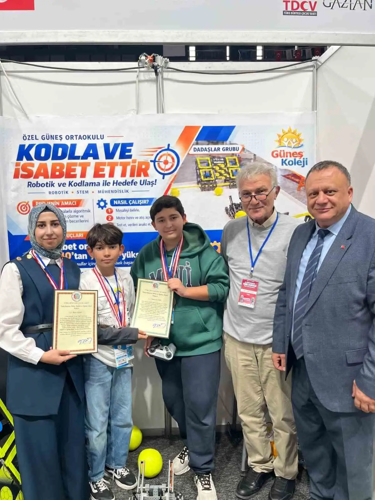 Erzurum Özel Güneş Ortaokulu "Kodla ve İsabet Ettir" projesiyle dünya üçüncüsü oldu 3