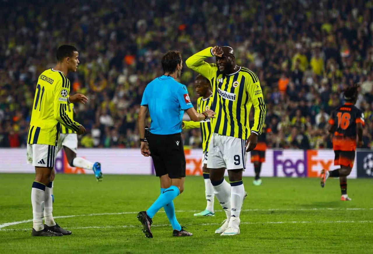UEFA ŞAMPİYONLAR LİGİ’NİN 3. HAFTASINDA FENERBAHÇE, EVİNDE KARŞILAŞTIĞI ÇEKYA TEMSİLCİSİ SLAVİA...