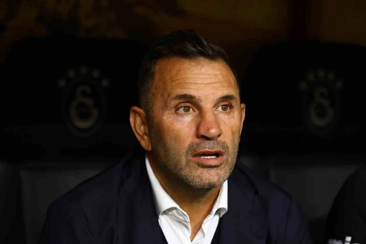 Galatasaray'da derbiye tek değişiklik: Okan Buruk'tan kadro tercihi 2