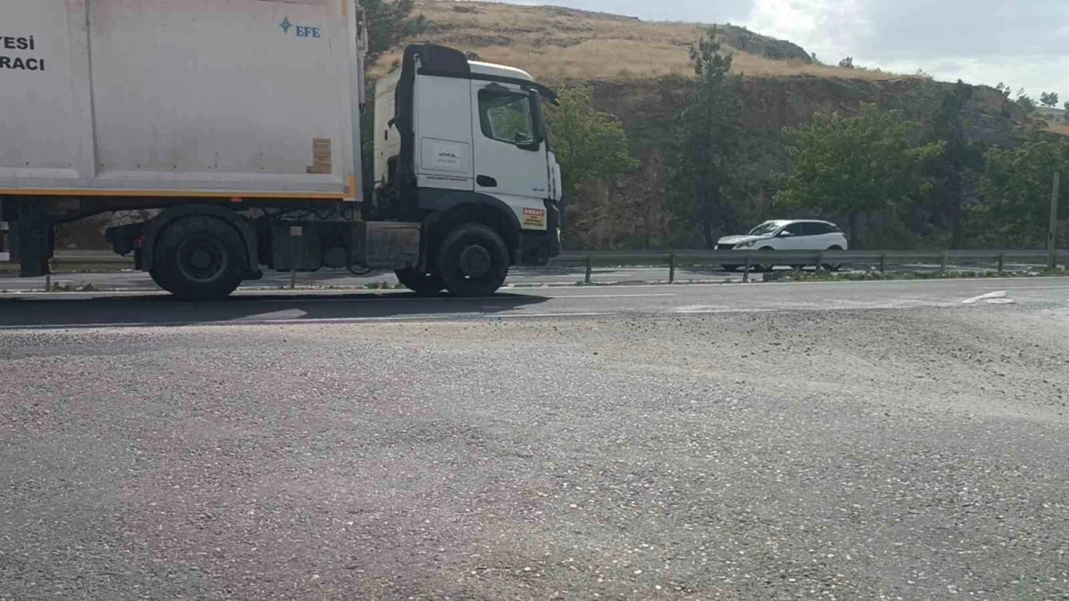 Şanlıurfa'da sanayi sitesi esnafından kavşak talebi: Can güvenliğimiz yok 5