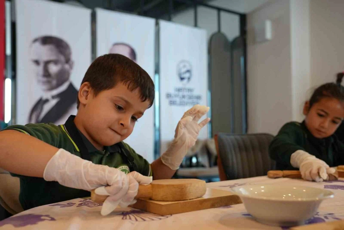 Hatay'da minik öğrenciler Gastronomievi'nde Cumhuriyet coşkusunu yaşadı 4
