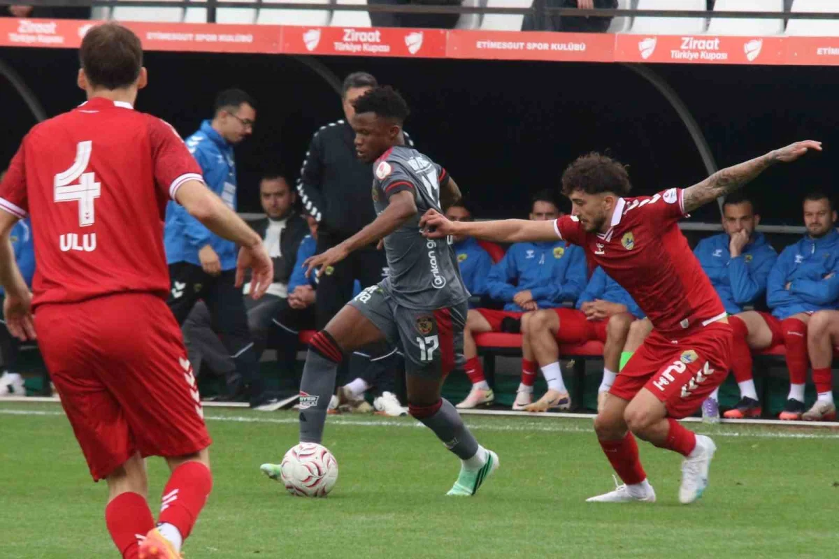 Gaziantep FK, Etimesgut SK deplasmanında 4 golle turladı 4