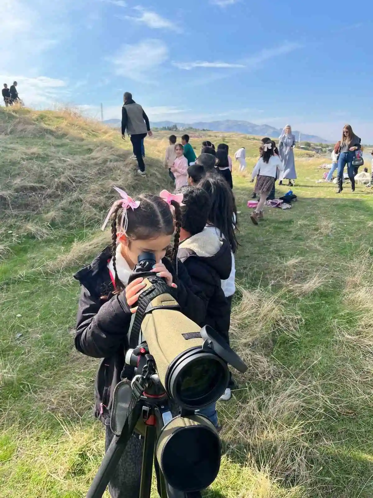 Elazığ'da ilkokul öğrencileri doğa eğitimi ve kuş gözlem etkinliğine katıldı 2