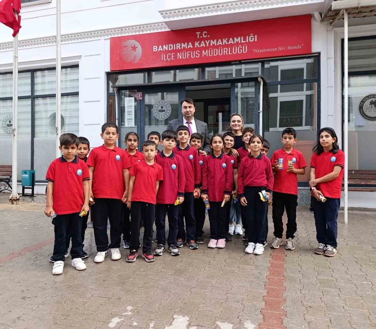 BANDIRMA FATİH İLKOKULU 4/B SINIFI ÖĞRENCİLERİ, TÜRKİYE YÜZYILI MAARİF MODELİ KAPSAMINDA OKUL DIŞI...