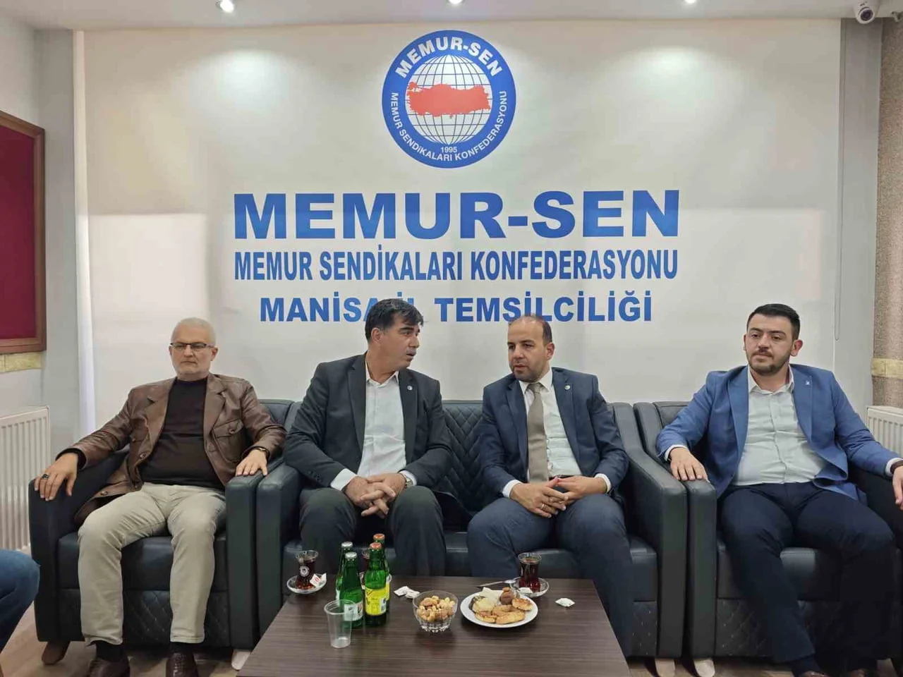 AK PARTİ GENEL MERKEZ TEŞKİLAT BAŞKANLIĞI TEŞKİLAT KOORDİNATÖRÜ SELİM GÜLTEKİN, MEMUR-SEN MANİSA...
