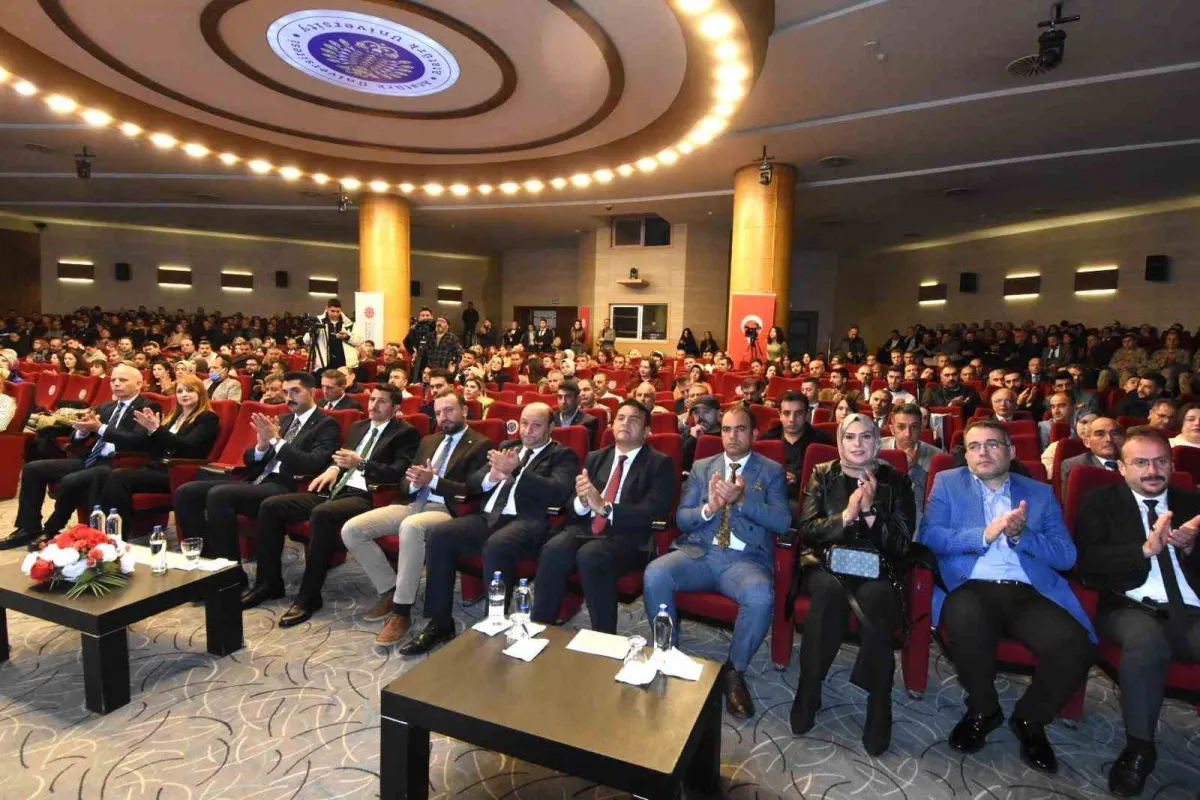 Erzurum'da 'İletişim Yüzyılı' eğitim programı başladı 2