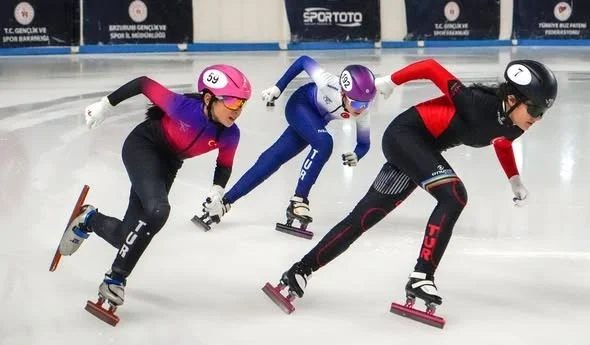 Erzurum'da Short Track Federasyon Kupası heyecanı sürüyor 2