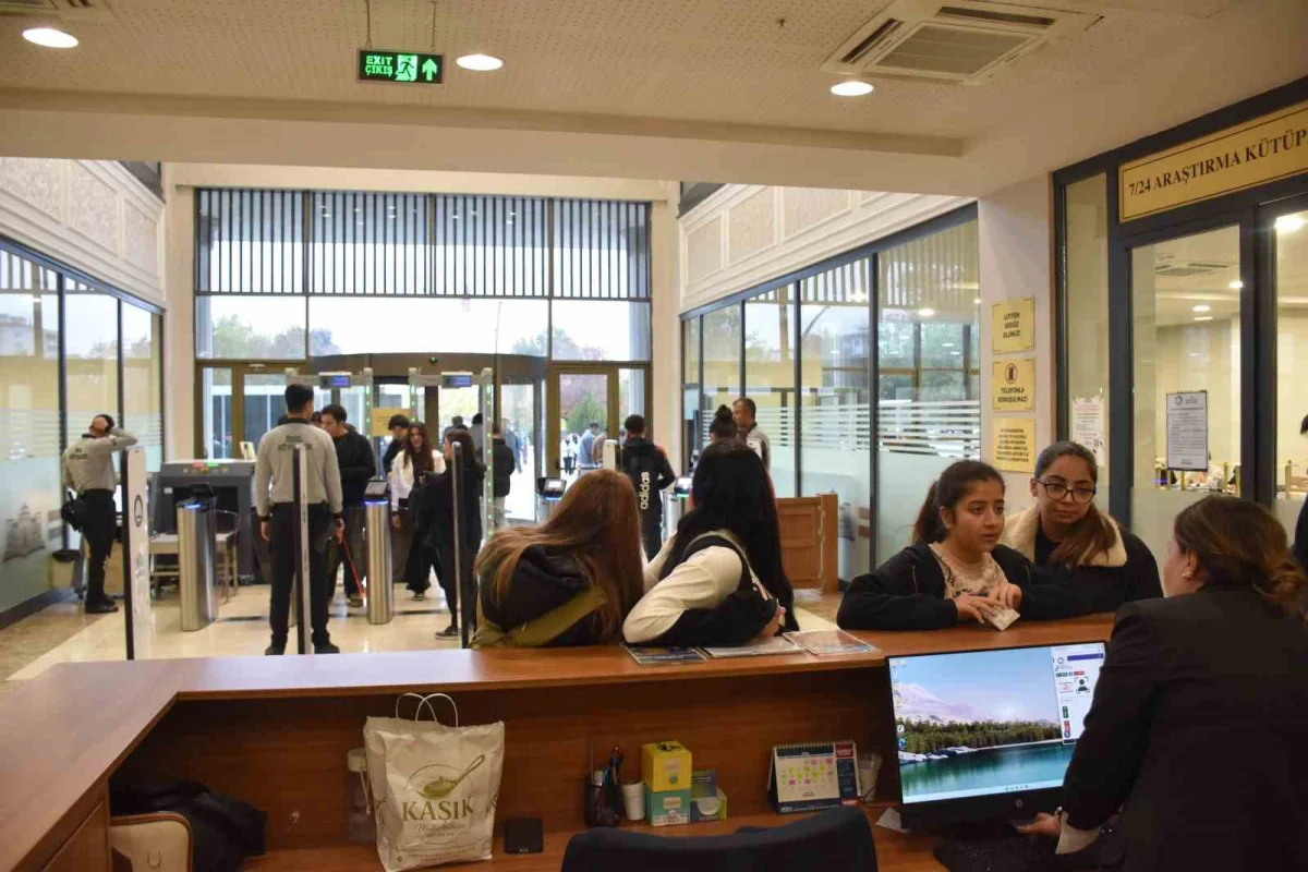 Şahinbey Millet Kütüphanesi tatilde 4 binden fazla öğrenciyi ağırladı 2
