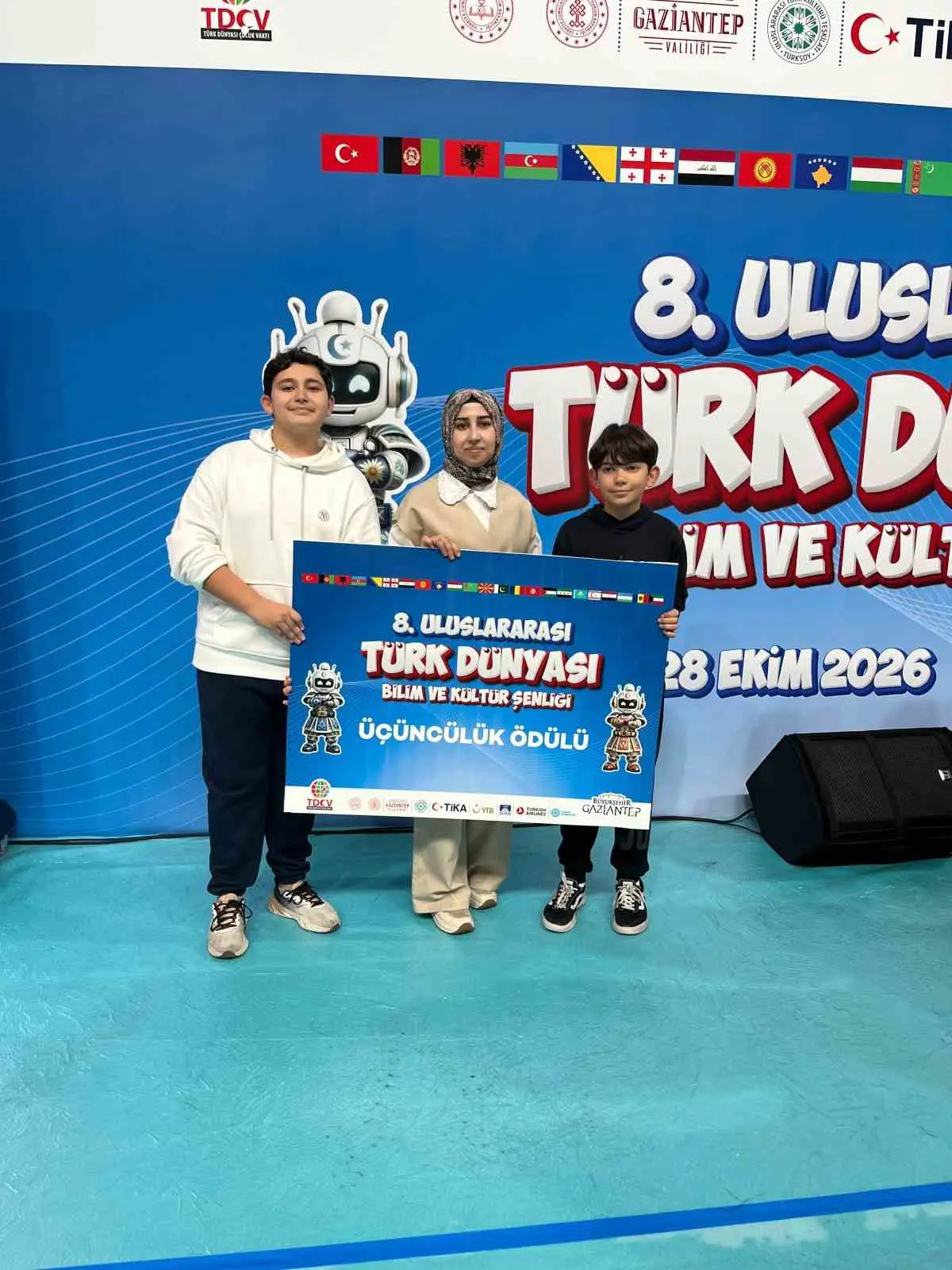 Erzurum Özel Güneş Ortaokulu "Kodla ve İsabet Ettir" projesiyle dünya üçüncüsü oldu 1
