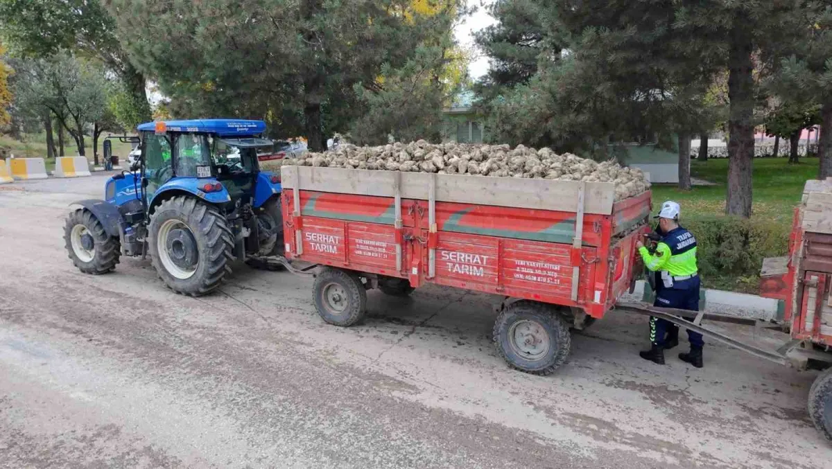 Muş'ta jandarmadan tarım araçlarına kapsamlı denetim 1
