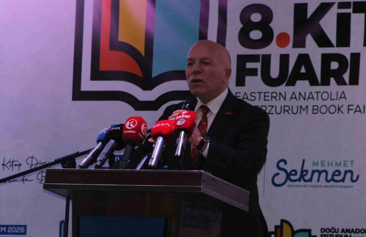 Erzurum 8. Kitap Fuarı kapılarını ziyaretçilere açtı 4
