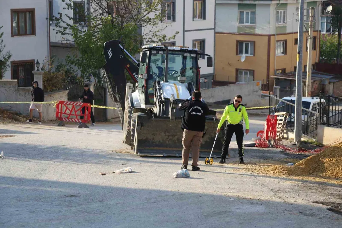Kastamonu'da iş makinesinin çarptığı 68 yaşındaki kadın kurtarılamadı 4