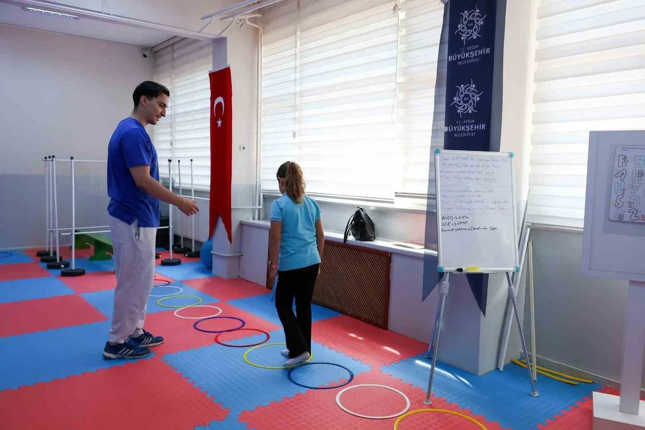 AYDIN BÜYÜKŞEHİR DİSLEKSİ MERKEZİ’NDE DERSLER DEVAM EDİYOR
