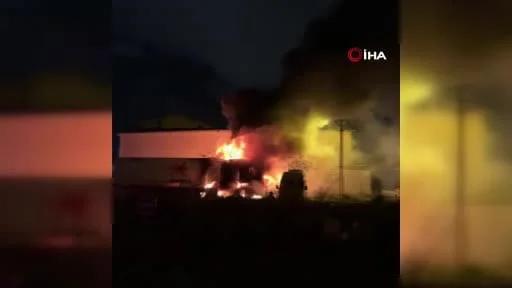 Park halindeki tır alevlere teslim oldu