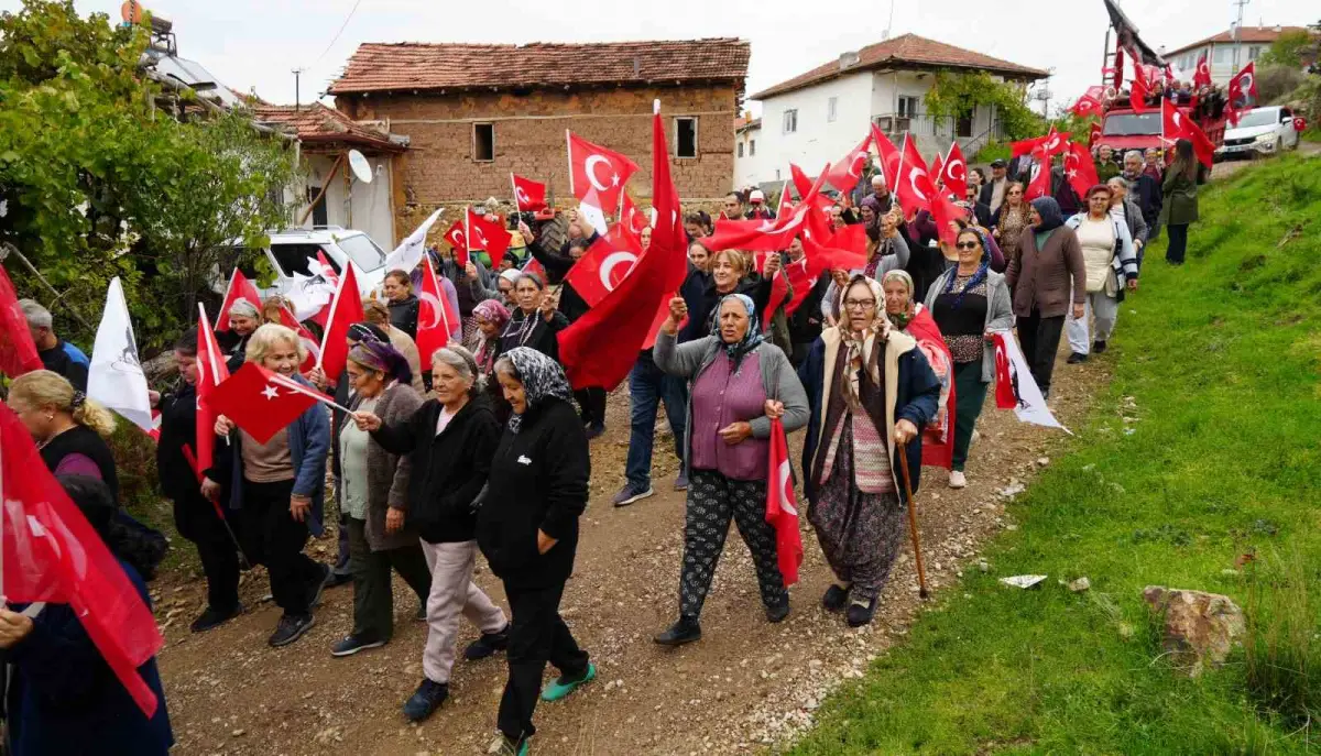 Kırıkkale'nin Sarıkızlı köyünde Cumhuriyet coşkusu halaylarla kutlandı 3