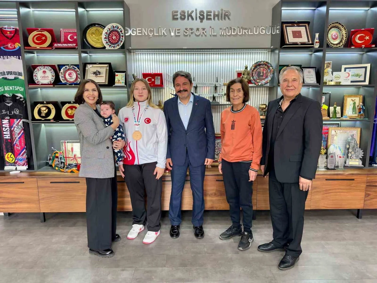 2026 KİCK BOKS DÜNYA ŞAMPİYONASI'NA ESKİŞEHİR'DEN KATILAN MELEK ENSAĞLAM, KENDİ KATEGORİSİNDE...