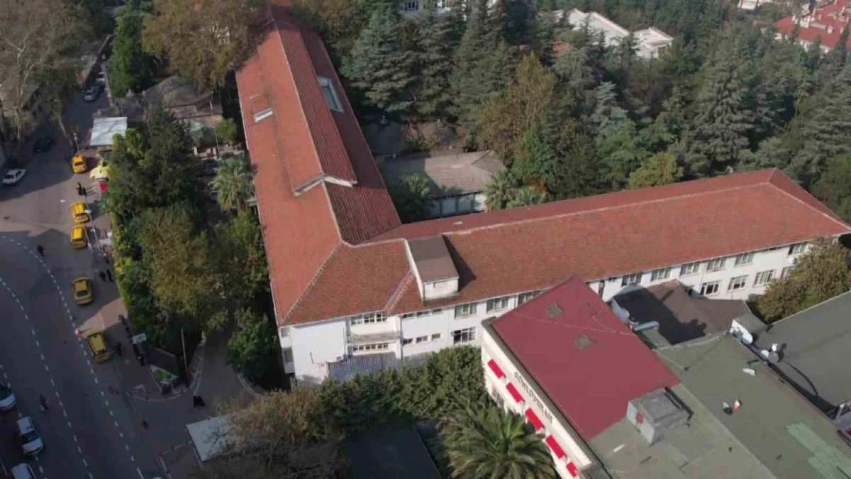 Bursa'da tarihi Askeri Hastane için taşınma iddiası: Hastalar yatak sayısının düşürülmesine tepkili 2