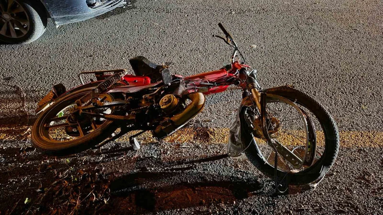 SAKARYA’NIN AKYAZI İLÇESİNDE MOTOSİKLET İLE OTOMOBİLİN ÇARPIŞMASI NETİCESİNDE MEYDANA GELEN TRAFİK...