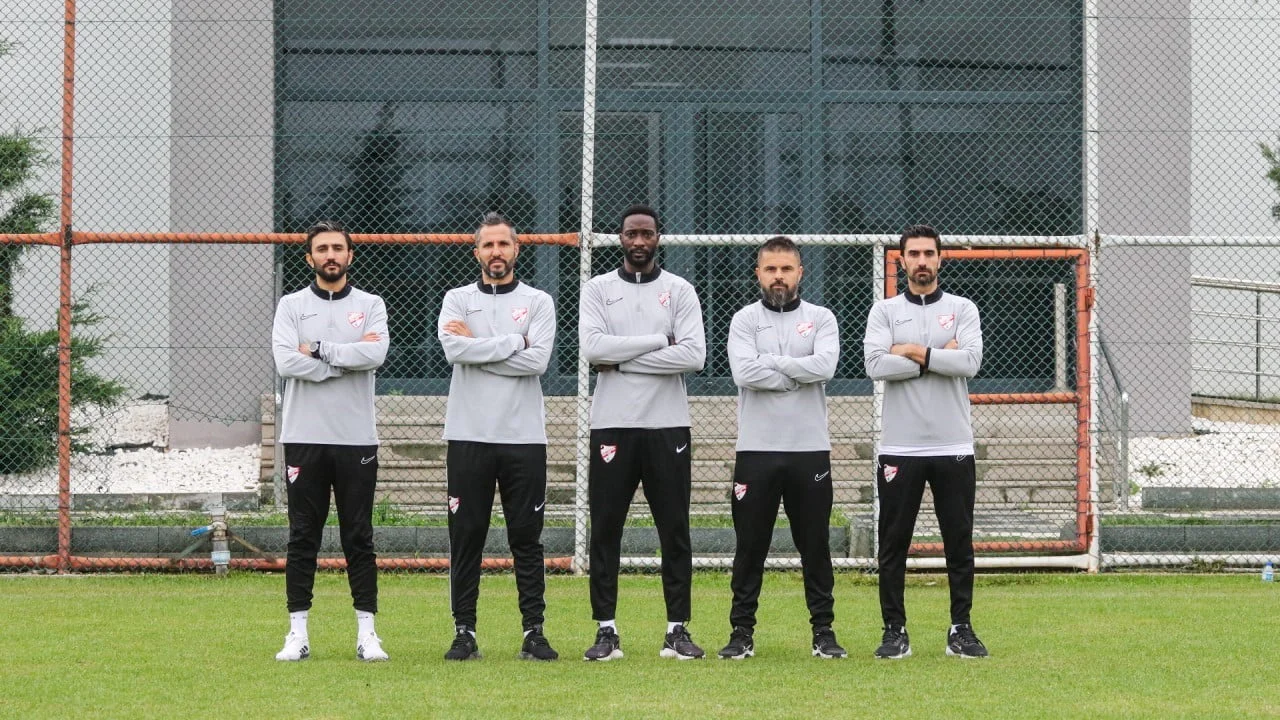 TRENDYOL 1’İNCİ LİG’DE MÜCADELE EDEN BOLUSPOR’DA, KÖTÜ SONUÇLARIN ARDINDAN ABD’Lİ TEKNİK DİREKTÖR...