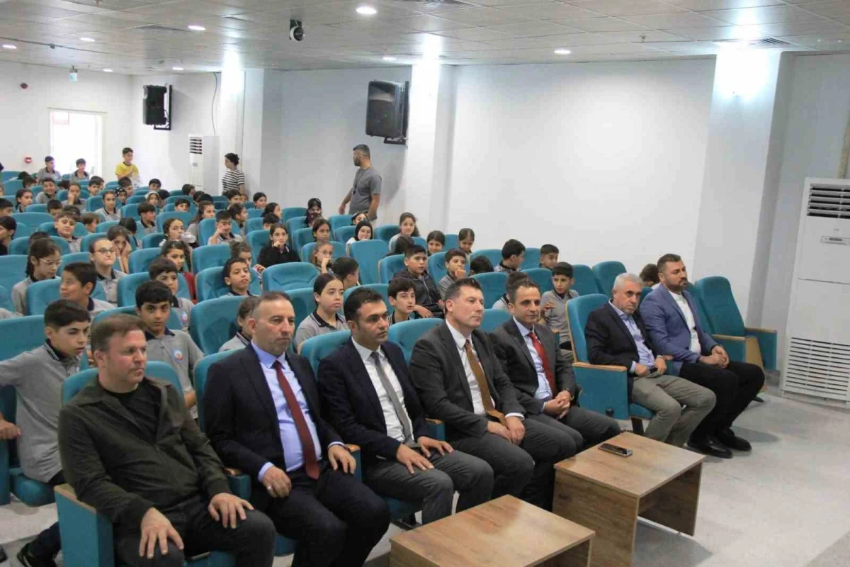 Cizre'de imam hatip okullarının yeniden açılışının 75. yılı kutlandı 3