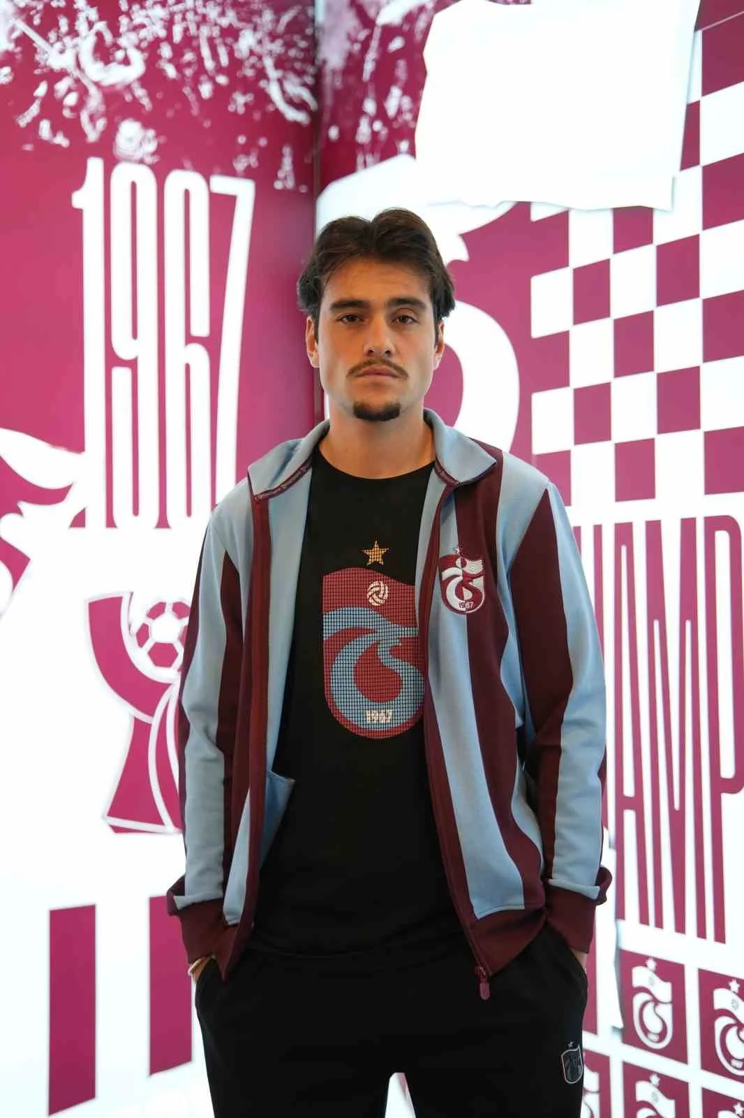 TRABZONSPOR’UN GENÇ FUTBOLCUSU ARAL ŞİMŞİR, TRABZONSPOR DERGİSİ’NİN 243. SAYISINDA YAYIMLANAN...