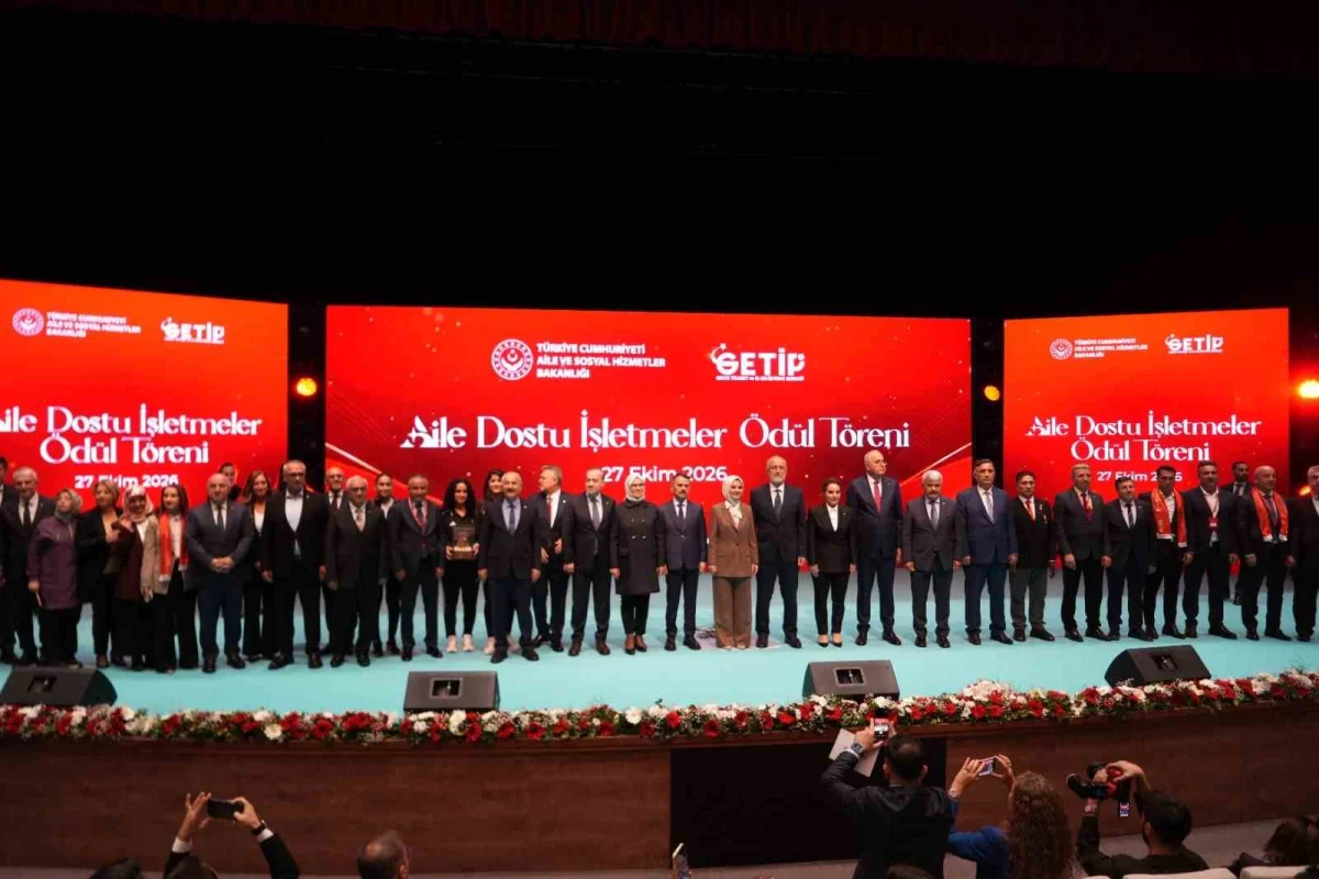 Bakan Göktaş'tan iş dünyasına çağrı: Aileyi güçlendirmek için tüm alanlar aile dostu olmalı 2