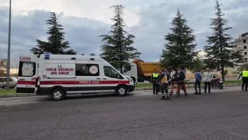 Niğde'de iki motosiklet kafa kafaya çarpıştı: 2 yaralı
