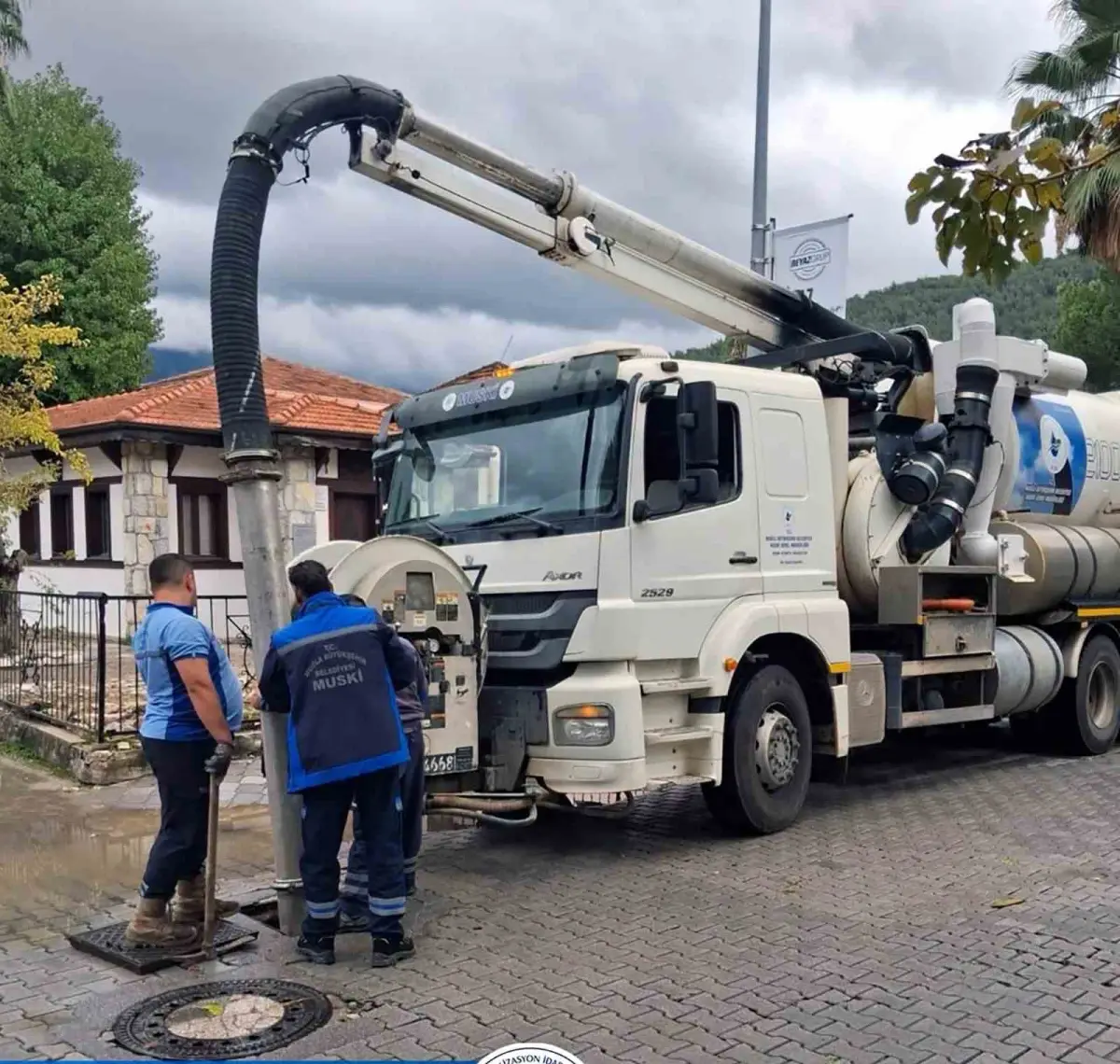 Muğla'da sağanak mesaisi: 20 su baskınına müdahale edildi 1