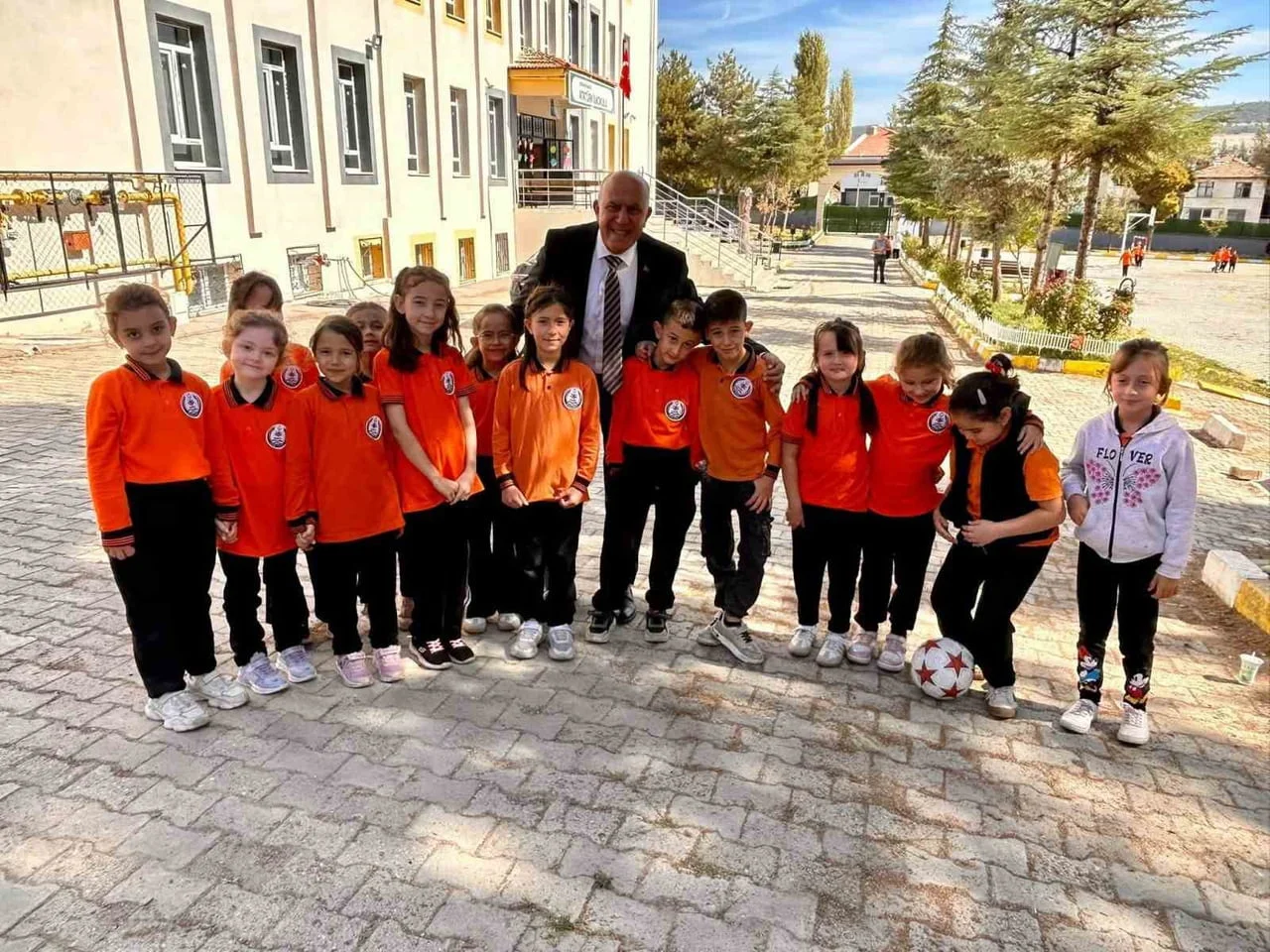 BAŞKAN DEMİRTAŞ," EĞİTİME YAPILAN HER YATIRIM, GELECEĞE YAPILAN EN DEĞERLİ YATIRIMDIR"