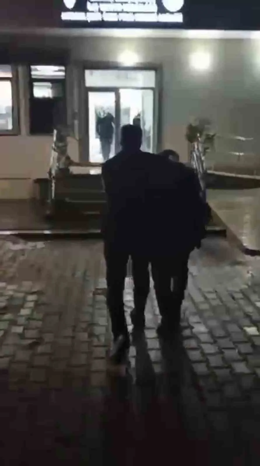 Adana'dan Hatay'a gelerek 100 bin TL'lik altın çalan hırsızlar yakalandı 4