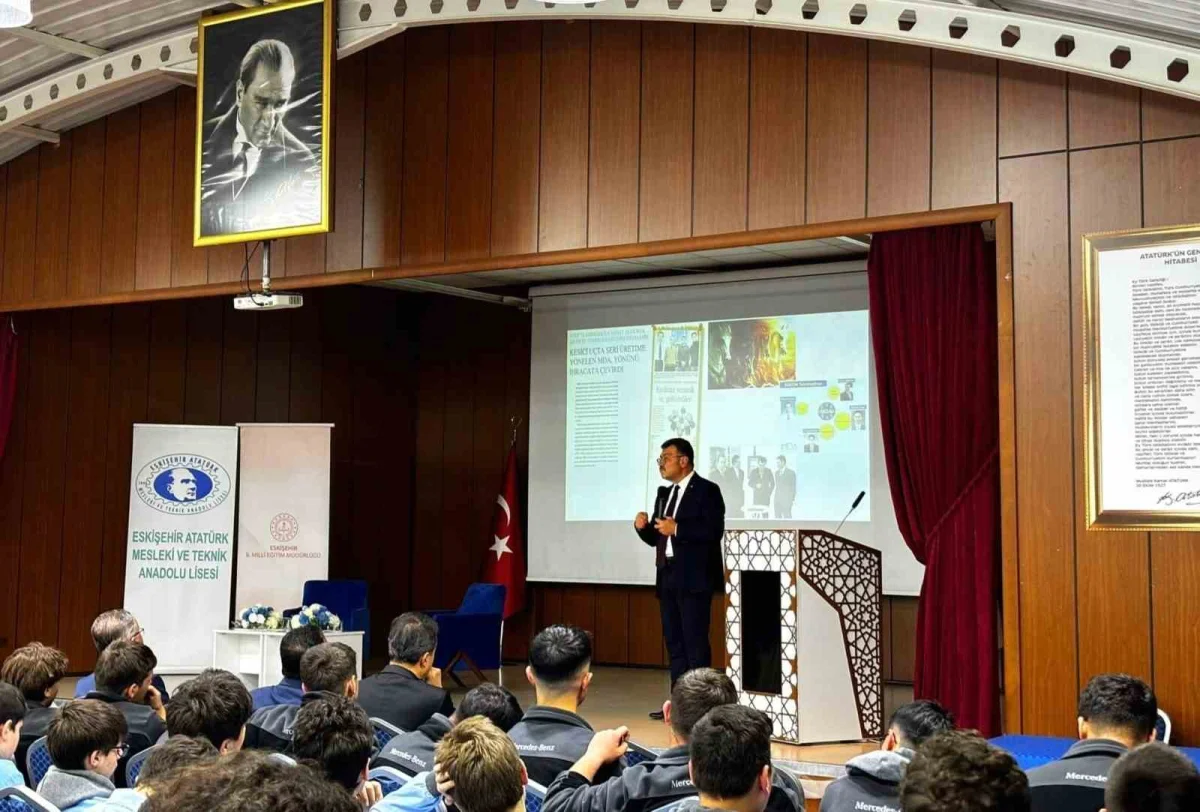 Prof. Dr. Hasan Mandal mezun olduğu lisede tecrübelerini paylaştı 1