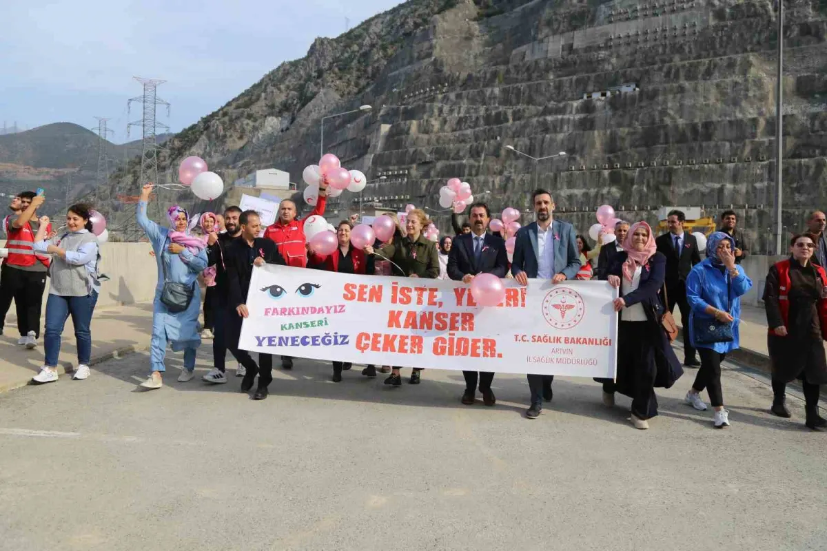 Deriner Barajı'nda meme kanserinde erken teşhis için balonlar gökyüzüne bırakıldı 1