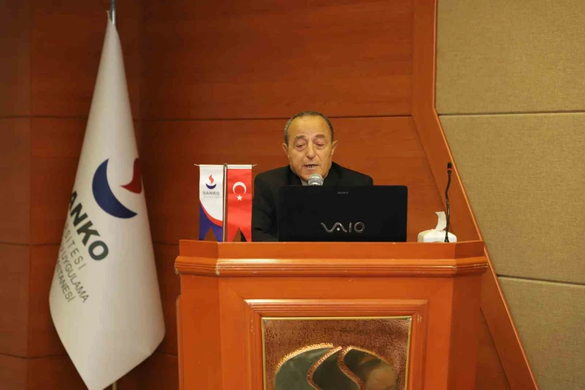 SANKO Üniversitesi'nde 29 Ekim Cumhuriyet Bayramı törenle kutlandı 4
