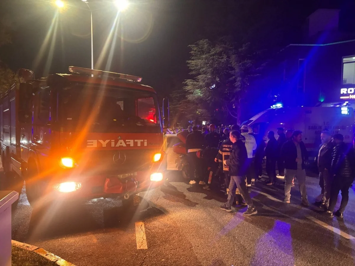 Erzincan'da otomobille çarpışan motosikletin sürücüsü yaralandı 3