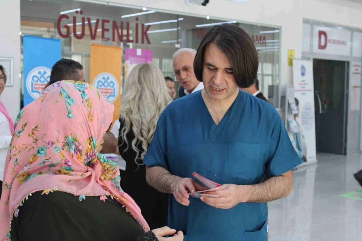 Kayseri'de meme kanserinde erken teşhisin önemi vurgulandı 3