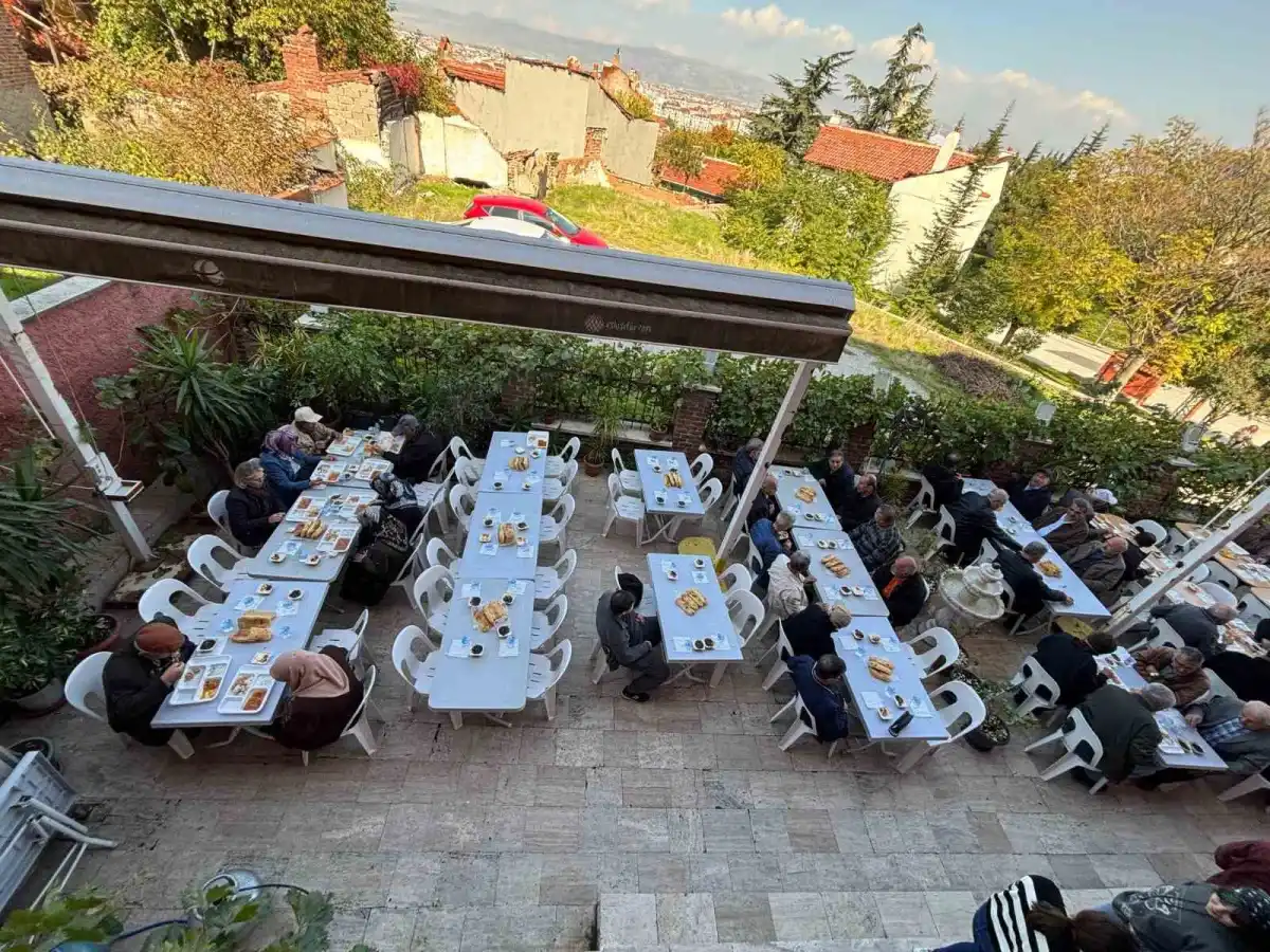 Eskişehir Türk Ocağında geçmişe vefa: Merhum kurucular ve başkanlar dualarla anıldı 5