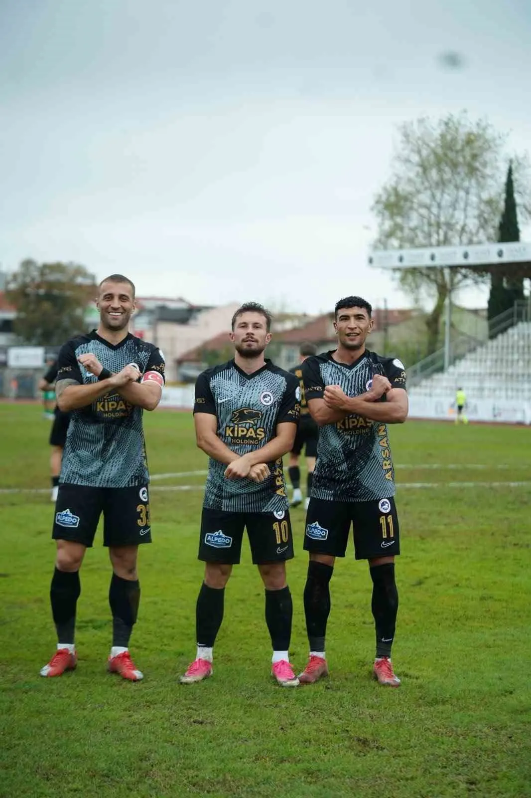 Ziraat Türkiye Kupası'nda Kahramanmaraş İstiklalspor 4 golle turladı 5