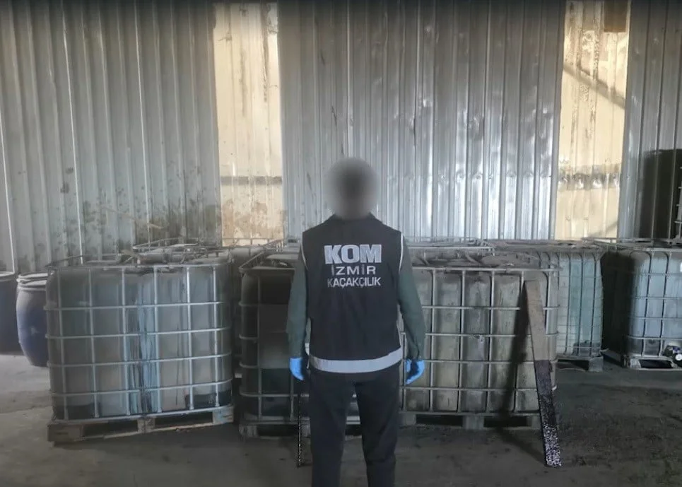 KATI ATIK TESİSİNE DÜZENLENEN OPERASYONDA, PİYASA DEĞERİ YAKLAŞIK 600 BİN TL OLAN 10,1 TON KAÇAK...