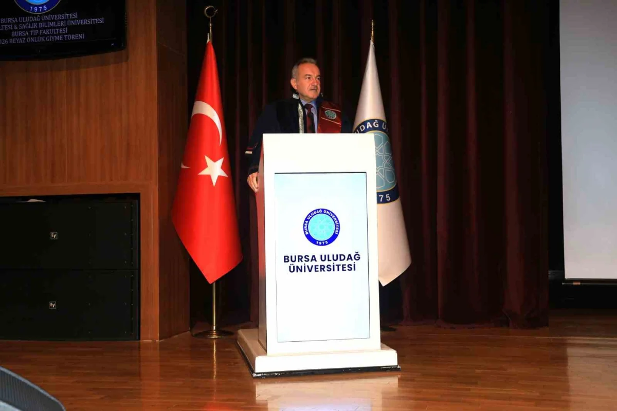 BUÜ Tıp Fakültesinde beyaz önlük heyecanı: Hekim adayları ilk adımı attı 1