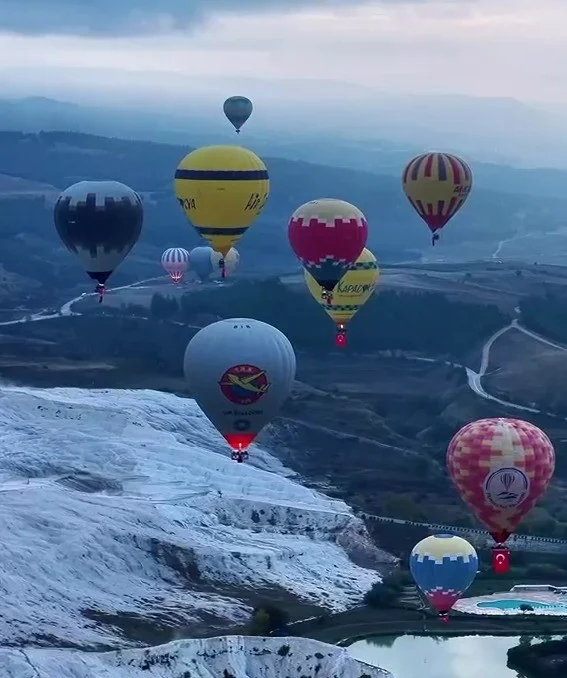 Pamukkale'de Cumhuriyet coşkusu gökyüzüne taşındı 4