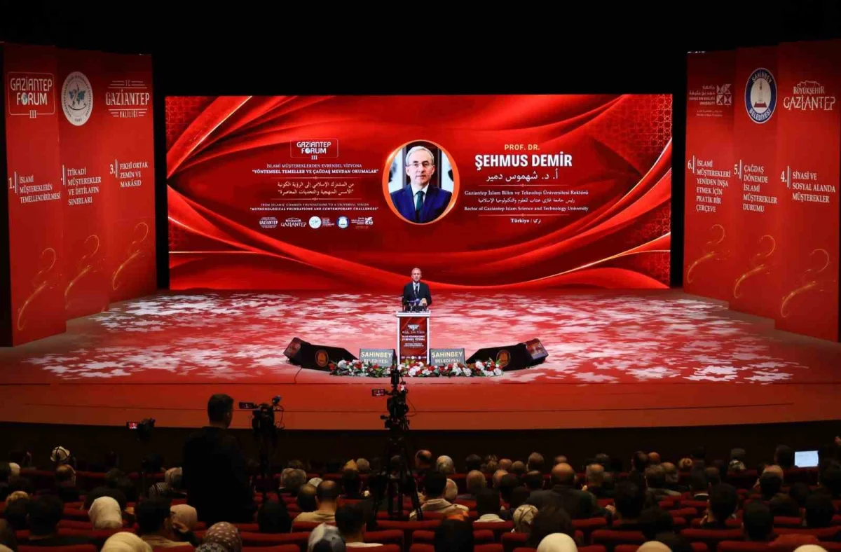 GİBTÜ ev sahipliğinde 20 ülkeden akademisyen Gaziantep'te buluştu 2
