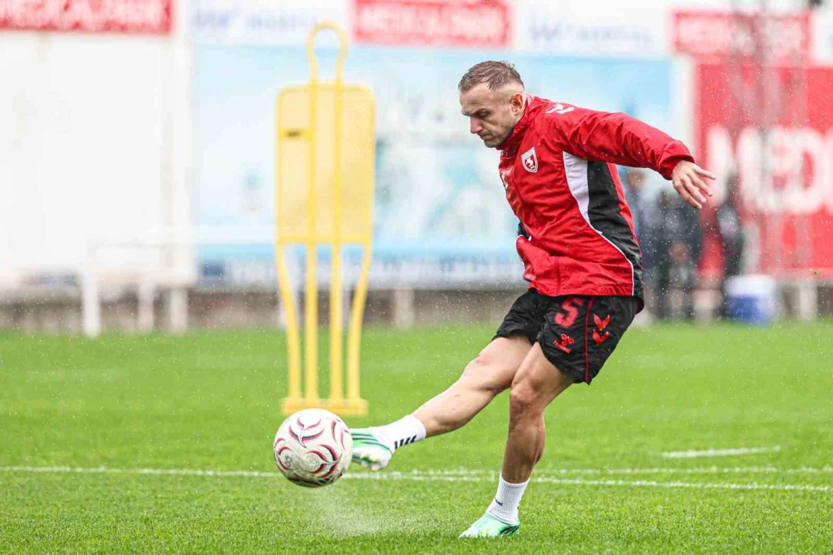 Samsunspor kötü gidişata Başakşehir deplasmanında son vermek istiyor 4