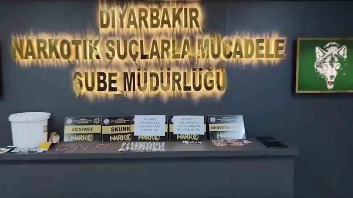 Diyarbakır'da uyuşturucu operasyonu: Buğday torbalarından onlarca kilo zehir çıktı 4