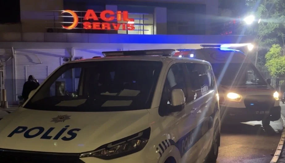 GAZİANTEP'TE ARAÇTA OTURURKEN SİLAHLI SALDIRIYA UĞRAYAN ŞAHIS HAYATINI KAYBETTİ