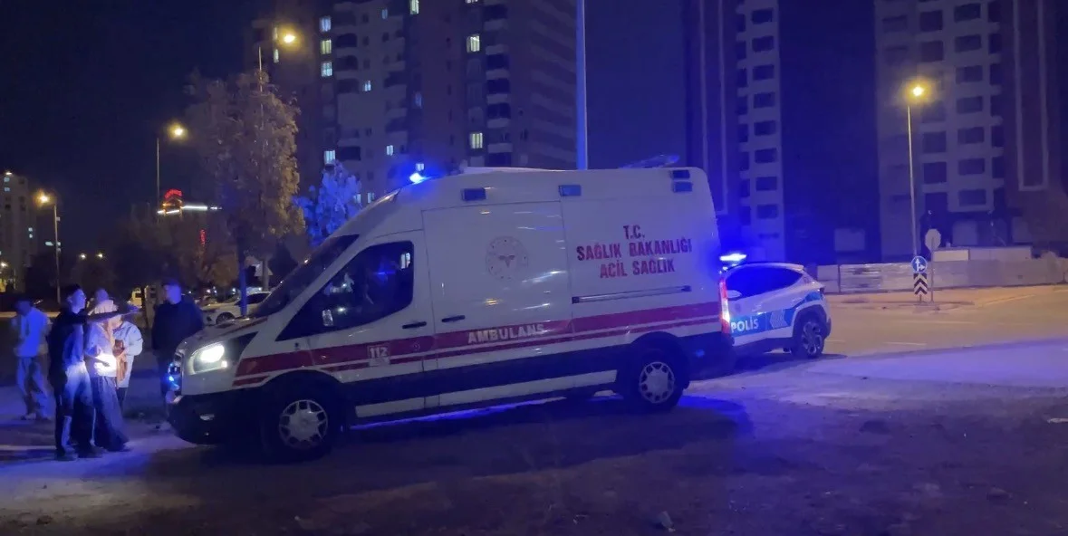 Kayseri'de sokak ortasında bıçaklı kavga: 15 yaşındaki çocuk ağır yaralandı 2