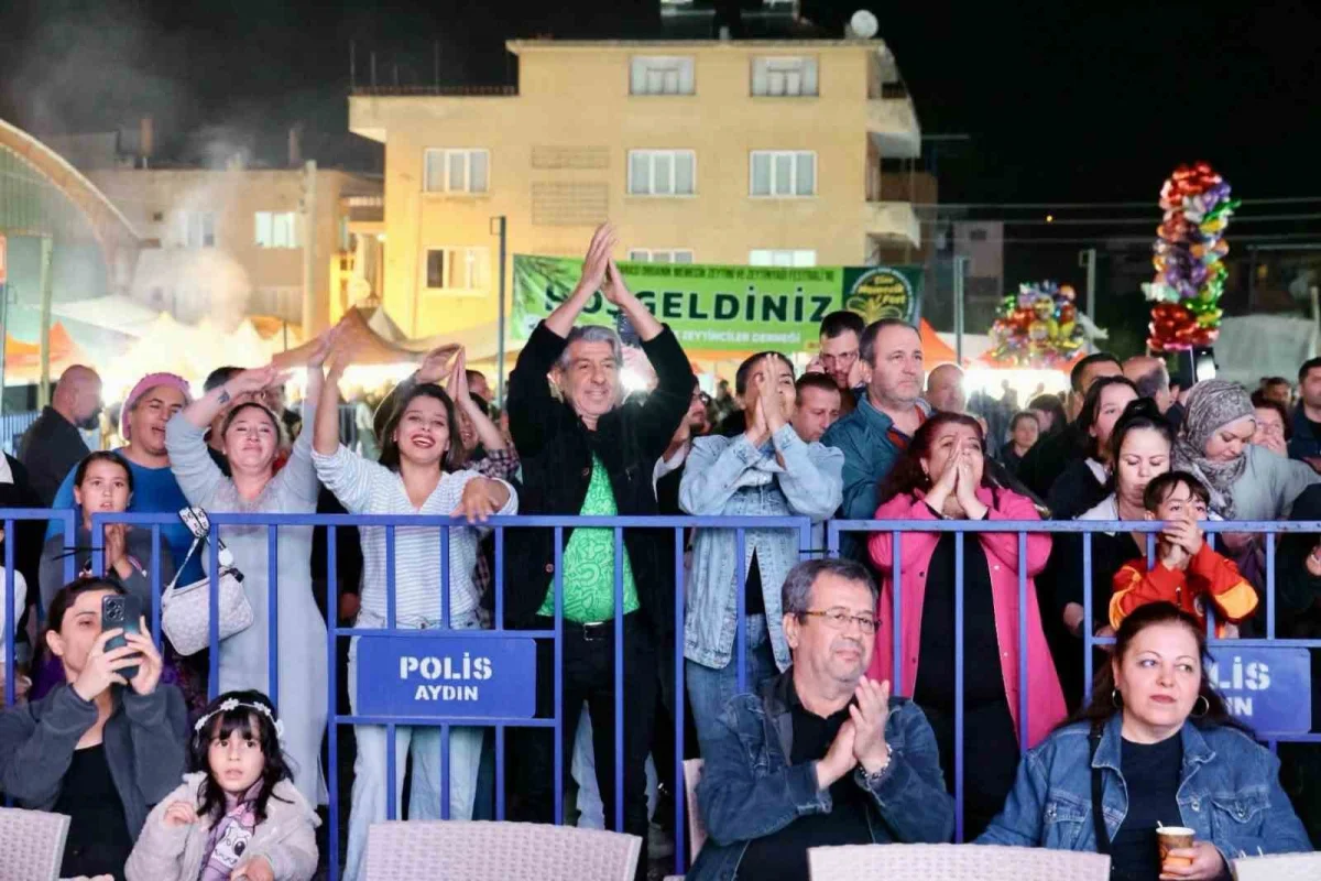 Çine 4. Memecik Fest'te Necati ve Saykolar sahne aldı 4